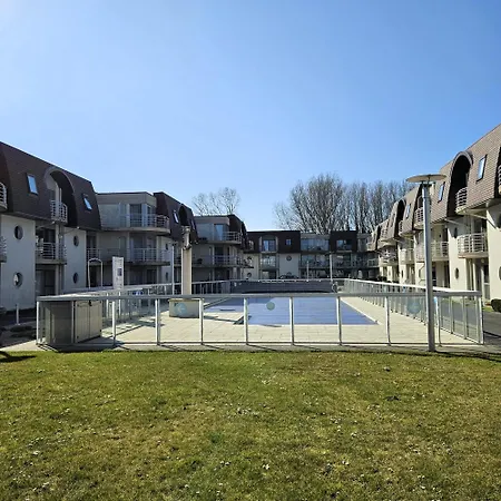 アパート Sun & Sea Blutsyde ブレーデネ